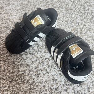 Adidas baby Black and White Sneakers